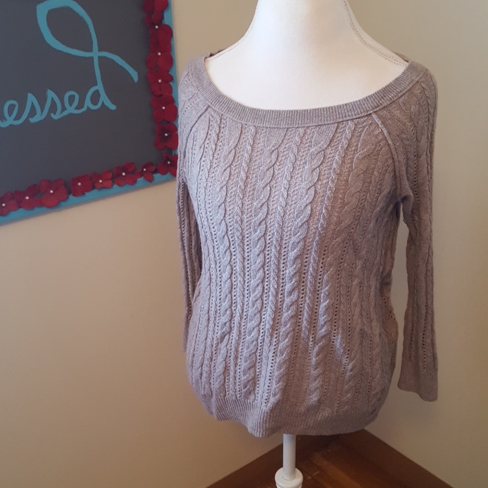 Cable knit beige American eagle sweater
